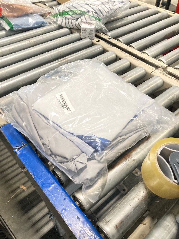 Photo 1 of **MISSING COMFORTER** WONGS BEDDING Botanical Comforter Set Queen, 7 Pieces Floral Reversible Bed in a Bag Gold Blue Leaves Bedding Set Queen (1 Comforter,2 Pillowcase,2 Pillow Shams,1 Flat Sheet,1 Fitted Sheet)