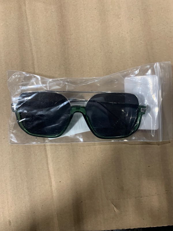 Photo 1 of ** 1 PC ** ANLIOTO 3 Pcs Retro Oversized Sunglasses for Women Men, Vintage 70s Square Shades Sun Glasses Oversized Trendy Trucker Driving Sunglasses