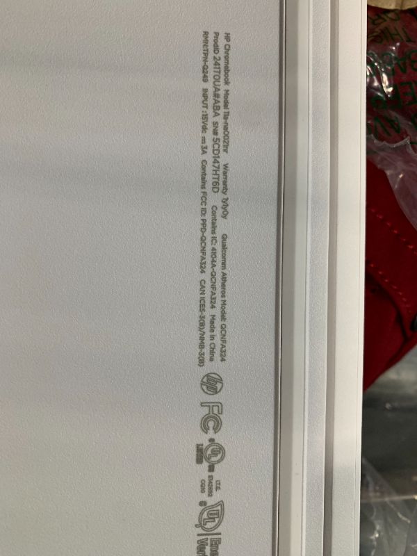 Photo 1 of **Chrome OS is MISSING ** HP Chromebook 11-inch Laptop - Up to 15 Hour Battery Life - MediaTek - MT8183 - 4 GB RAM - 32 GB eMMC Storage - 11.6-inch HD Display - with Chrome OS™ - (11a-na0021nr, 2020 model, Snow White)