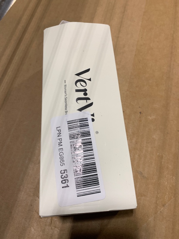 Photo 1 of Vertvie Plus Size Full Coverage Wireless Supportive Comfortable Bra Back Fat Smoothing Wirefree Bras for Large Breasted Women(White,3X-Large)