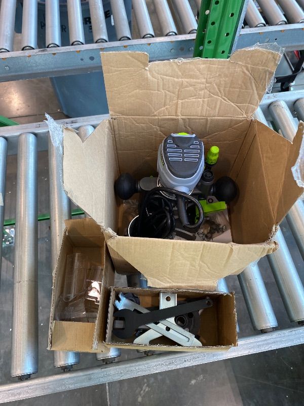 Photo 1 of *MISSING PARTS* WORKPRO Compact Router Combo Kit, 6.5 Amp Compact Router Fixed Base & Plunge Router for Woodworking Slotting Trimming, 6 Variable Speeds to 32000 RPM