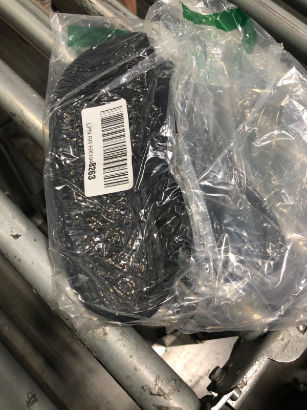 Photo 1 of **NEED TO BE CLEANED** WateLves Barefoot Water Shoes for Women Men Travel Slippers Socks House Shoes Quick-Dry Aqua Socks for Beach Swim Pilates Yoga Dancing Camping Must Haves (Black, 40/41)