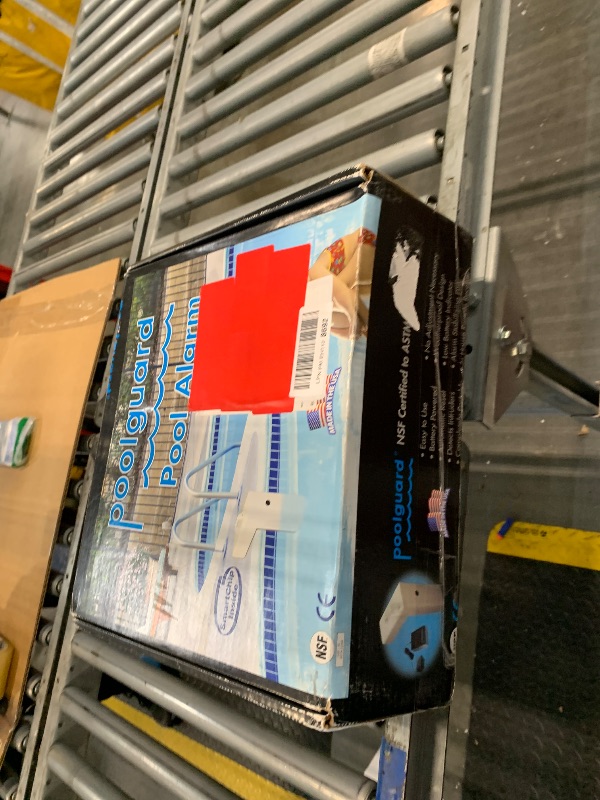 Photo 1 of ** MISSING PLUG IN CORD **
Poolguard PGRM-2 In-Ground Pool Alarm, White