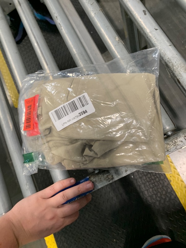 Photo 1 of ** BLEACH STAIN ON RIGHT LEG ***Amazon Essentials Men's Classic-Fit 7" Chino Shorts, Khaki, 36