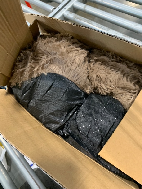 Photo 1 of ** DIRTY**NOYAL Calming Donut Dog Bed for Small to Medium Dogs & Cats - Plush Faux Fur Anti-Anxiety Pet Bed with Machine Washable Cover & Non-Slip Base