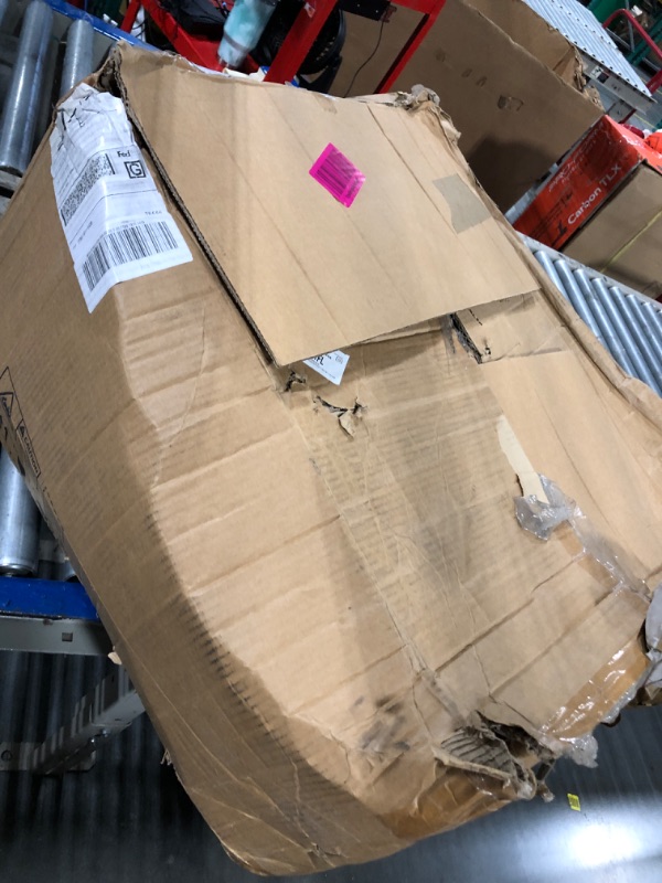 Photo 1 of GarveeLife Winter Pool Safety Cover 20x40 Ft Rectangle for Inground with 4x10FT Center End Steps, Pool Covers for Children/Pets Care with 500 LBS Weight Capacity, High Strength PP Material, Green