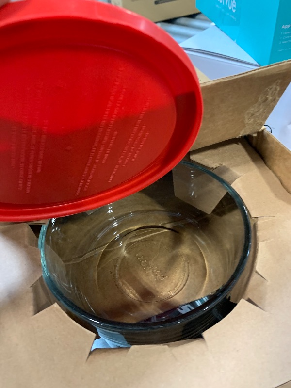Photo 1 of ** ONLY ONEN PCS *** Pyrex Simply Store (4 & 7 Cup) Large Glass Food Storage Containers Set, Snug Fit Non-Toxic Plastic BPA-Free Lids, Freezer Dishwasher Microwave Safe only one pcs