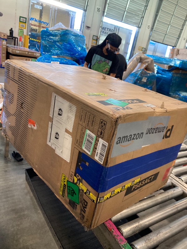 Photo 1 of *********WORKS EXCELLENT/ EXCELLENT SOUND*************** Pyle Portable Bluetooth PA Speaker System - 3-Way Active & Passive Outdoor Bluetooth Speaker Portable PA System w/ Microphone In, Party Lights, FM Radio - Tripod, Remote - Pyle PS65ACT,Black