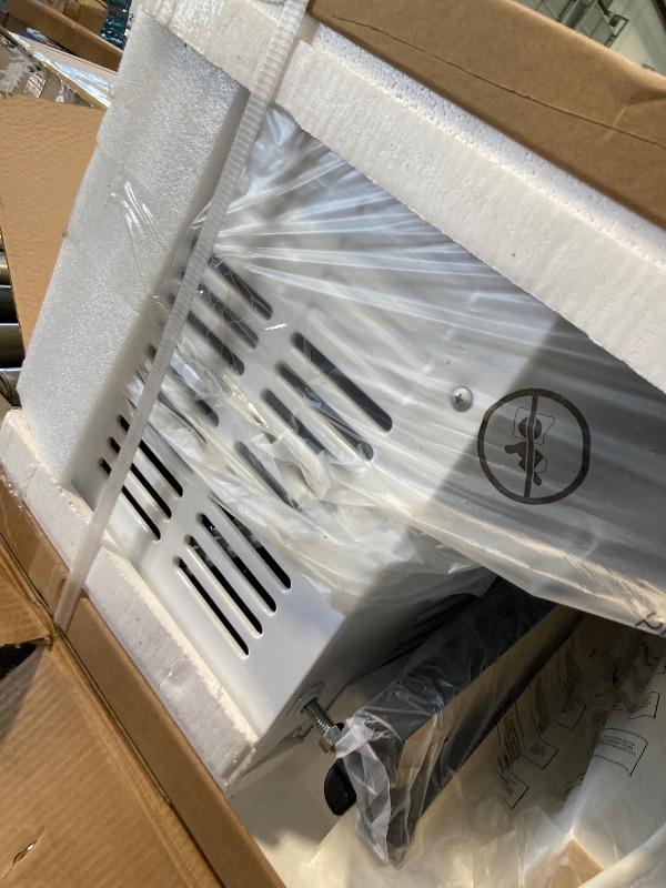 Photo 1 of ****works well**** dainslef Window Air Conditioner - 6,000 BTU, U-Shaped Design, Ultra Quiet, Wi-Fi Enabled, Energy Efficient, Remote Control, Cools Up to 269 Sq.Ft, White