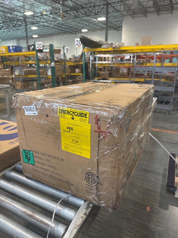 Photo 1 of ****works well**** dainslef Window Air Conditioner - 6,000 BTU, U-Shaped Design, Ultra Quiet, Wi-Fi Enabled, Energy Efficient, Remote Control, Cools Up to 269 Sq.Ft, White