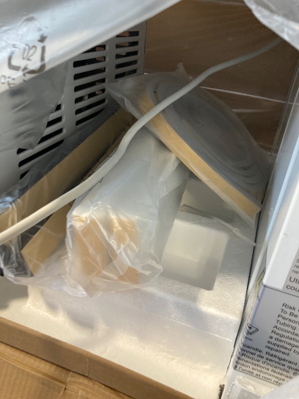 Photo 1 of ****works well**** dainslef Window Air Conditioner - 6,000 BTU, U-Shaped Design, Ultra Quiet, Wi-Fi Enabled, Energy Efficient, Remote Control, Cools Up to 269 Sq.Ft, White