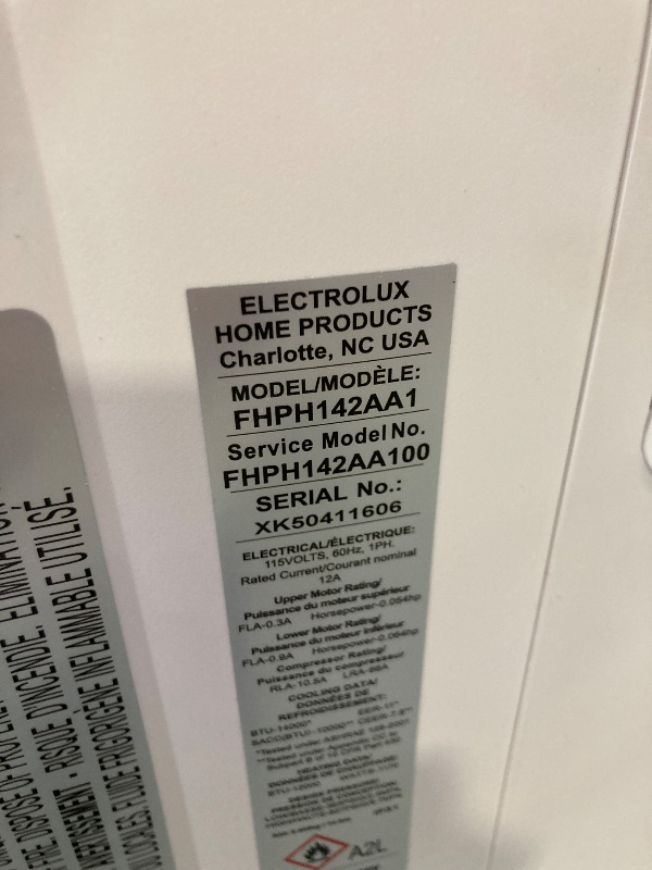 Photo 1 of *********works well********* Frigidaire 4-in-1 Smart Portable Room Air Conditioner with Wi-Fi & Supplemental Heat 14,000 BTU (ASHRAE) / 10,000 BTU (DOE), Cools Up to 700 Sq. Ft., Quiet Operation, White