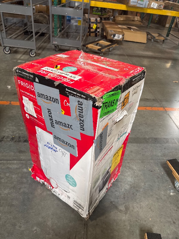 Photo 1 of *********works well********* Frigidaire 4-in-1 Smart Portable Room Air Conditioner with Wi-Fi & Supplemental Heat 14,000 BTU (ASHRAE) / 10,000 BTU (DOE), Cools Up to 700 Sq. Ft., Quiet Operation, White