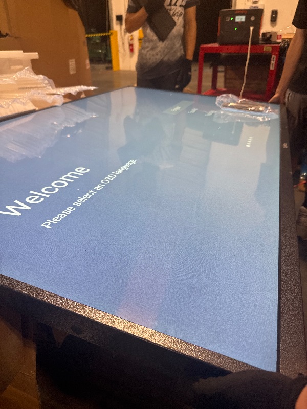 Photo 1 of ******IT WORKS PERFECTLY******* SYLVOX 75 inch Full Sun Outdoor TV Smart Waterproof TV 4K Ultra High-Resolution 2000nits,7x16(H) Support Bluetooth Wi-Fi Suitable for Partial Sun or Strong Light Area(Pool Series)