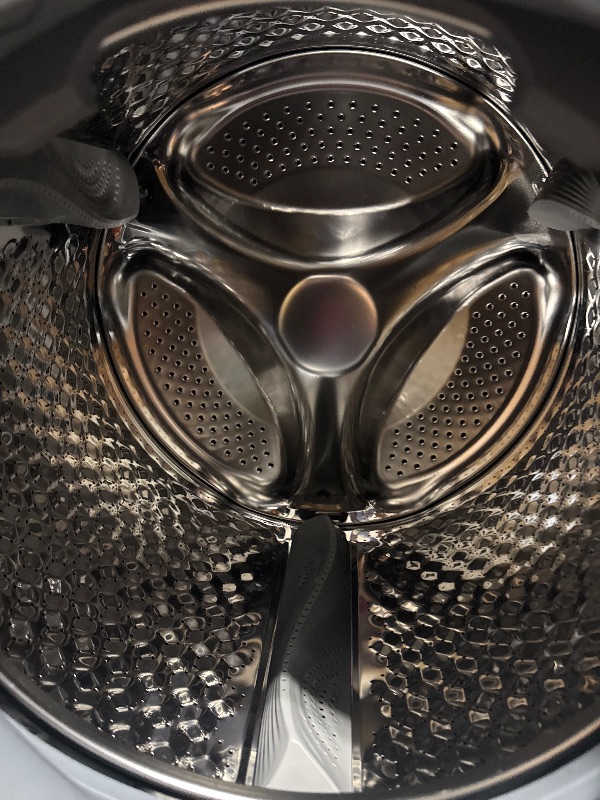 Photo 1 of ******IT TURNS ON BUT HAS DENTS****** Midea 24 Inch Washer and Dryer Combo, All in One Washer and Dryer 2.7 cu.ft 26lbs, Ventless Washing Machine, Steam Care, Overnight Dry, 1400 RPM, 16 Cycles Front Load Washer, Full-Automatic, White