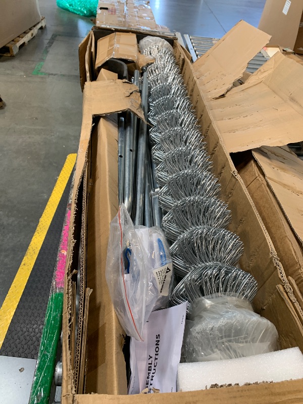 Photo 1 of ****STOCK PHOTO, ITEM/ COLOR MAY VARY**** FKLUG Outdoor Dog Kennel with Cover, Large Dog Run Fence House Big Cage Pen Enclosure, Heavy Duty Dogs Play Cage Pen Kennel (118" L x 118" W x 83" H)