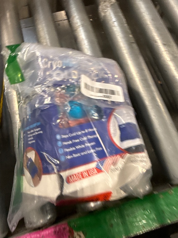 Photo 1 of Cryo-Max Cold Pack, 8 Hour Reusable Cold Therapy Ice Pack for Elbows, Knees, Neck + More, Medium, 6" x 12" (1 Count)