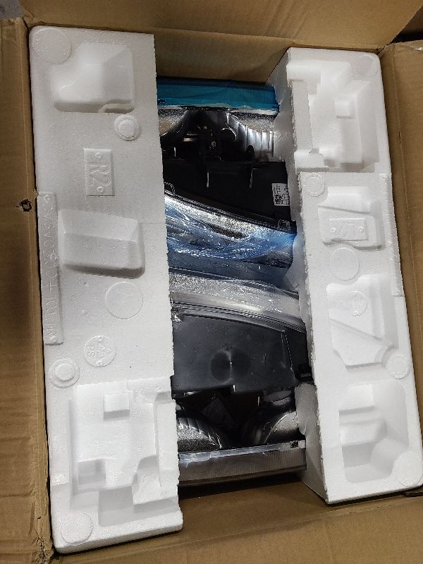 Photo 1 of 2003 2004 2005 2006 Chevy Silverado Headlights Assembly for 03 04 05 06 Chevy Silverado Avalanche 1500/2500/3500 Chrome Housing Amber Reflector Clear Lens Replacement Driver and Passenger Side