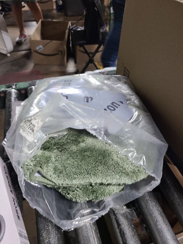 Photo 1 of 3 Pieces Luxury Bathroom Rug Set with U-Shaped Toilet Rug, Non-Slip Rubber Bottom, Thick Microfiber Fluffy Plush, Water absorption, Quick Dry, Ultra Soft, Bath Mats for Bathroom, Tub(Sage Green)