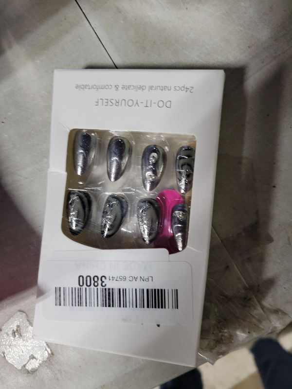 Photo 1 of 24Pcs Dark Press on Nails Medium Almond Fake Nails with 3D Y2k Irregular Silver Design Pearl Jewelry False Nails Glitter Full Cover Artificial Glue on Nails Gothic Stick on Nail for Women DIY Tips