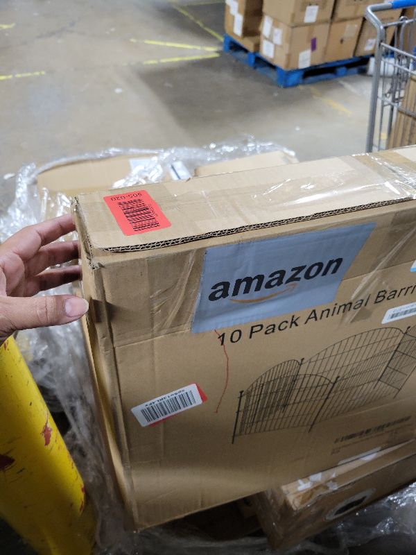 Photo 1 of 10 Panels No Dig Decorative Garden Fence Animal Barrier - 24 in (H) x 20 ft (L) - Dog Fence Outdoor for Yard, Rabbits and Small Pets - Tall Rustproof Metal Wire Fencing Border for Garden and Patio