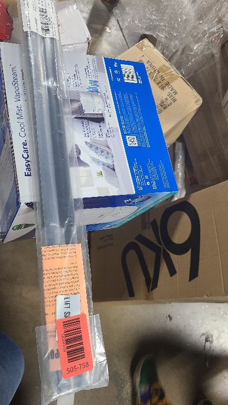 Photo 1 of 2Pcs 22.52 In Rear Back Lift Supports Compatible With TOYOTA 2010-2018 4RUNNER liftgate tailgate Hatch trunk Struts 10 11 12 13 14 15 16 17 18