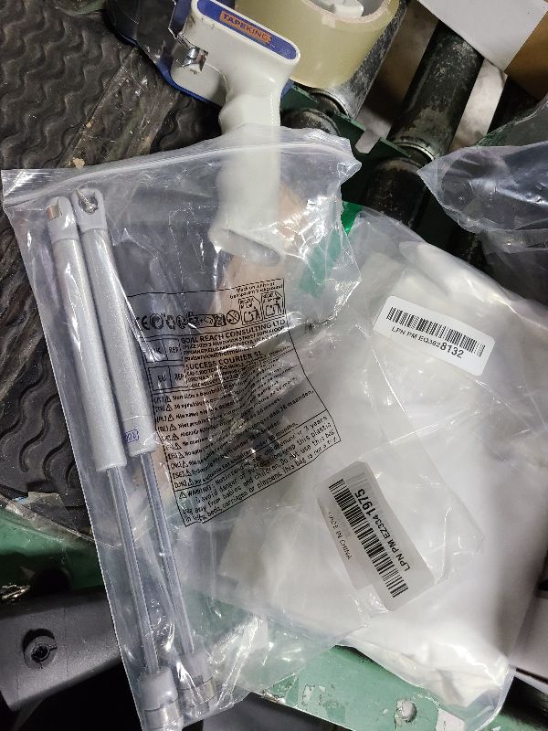 Photo 1 of 2 Pcs Gas Springs,100N/22.5LB Gas Struts Lift Supports,Gas Shocks, Soft Close Hinges,Furniture Cabinet Door Lid Stay,Hydraulic Gas Lift Spring Stay for Cabinet,Storage Box Spring Struts-10.43"