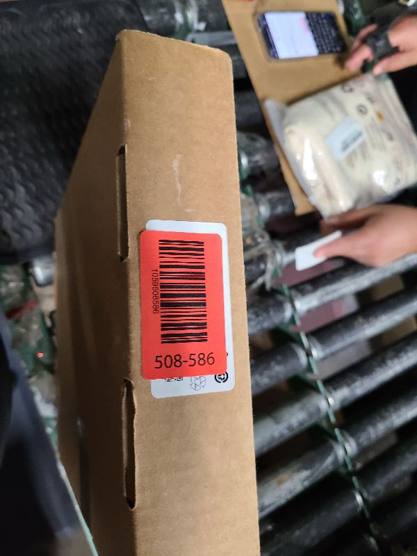 Photo 1 of 2019 Apple iPad Air 3rd Gen (10.5 Inch, Wi-Fi, 64GB) Gold (Renewed)