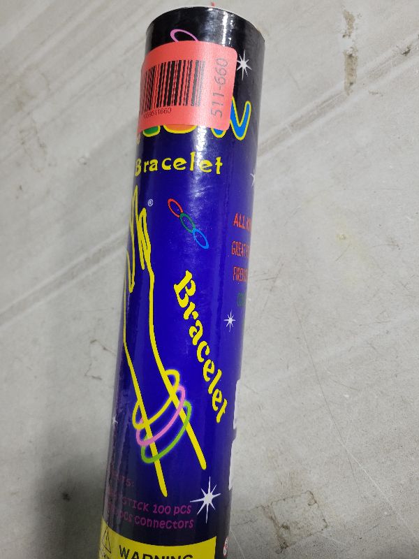 Photo 1 of 100 pk 8" Glow Sticks Bulk Party Favors, Light up Glow Necklaces & Bracelets in the Dark Party Supplies For Christmas Halloween 4th of July Birthday Neon Party (100 * Red)