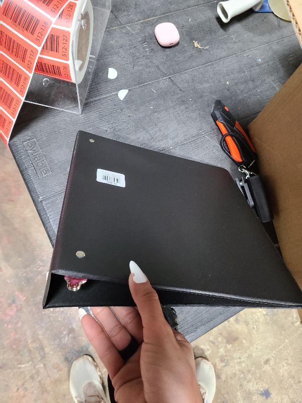 Photo 1 of 1 1/2" Binder Capacity - Round Ring Fastener(s) - Vinyl - Black - 1.02 lb - 1 / Each-28552-Office Supplies