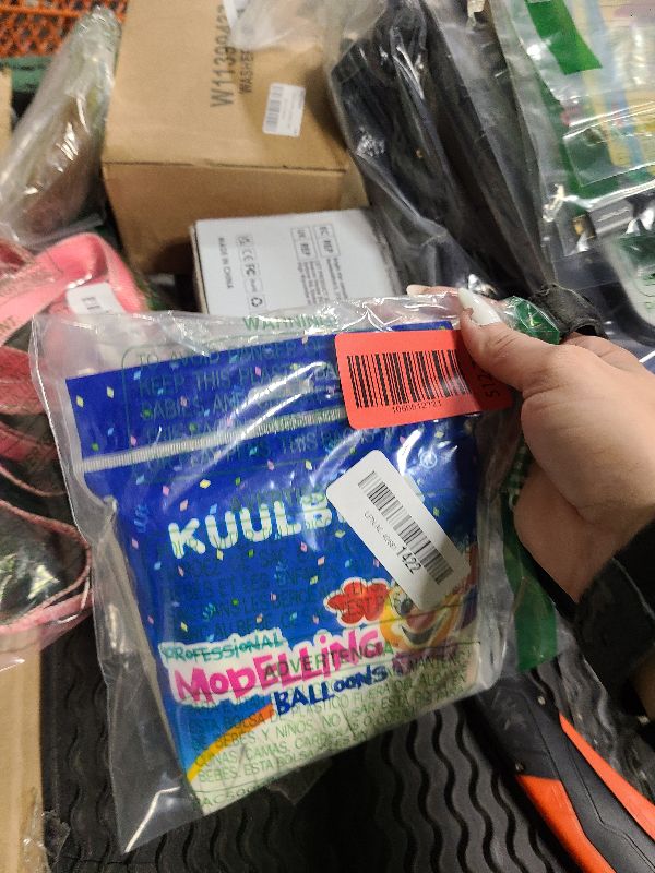 Photo 1 of 100Pcs 260 Balloons White Long Balloons for Balloon Garland Thickening Skinny Latex Twisting Balloon for Animals Modeling Christmas Birthday Wedding Party Decorations