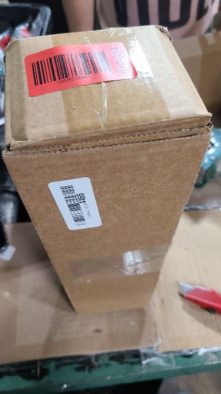 Photo 1 of 1Pcs 71inch Bendable Artificial Floral Grapevine Garland Fake Realistic Woody Tree Branches Plants Twigs Stems Trunk with Moss for Outdoor Mantel Wall Hanging Garden Halloween Jungle Room Decoration