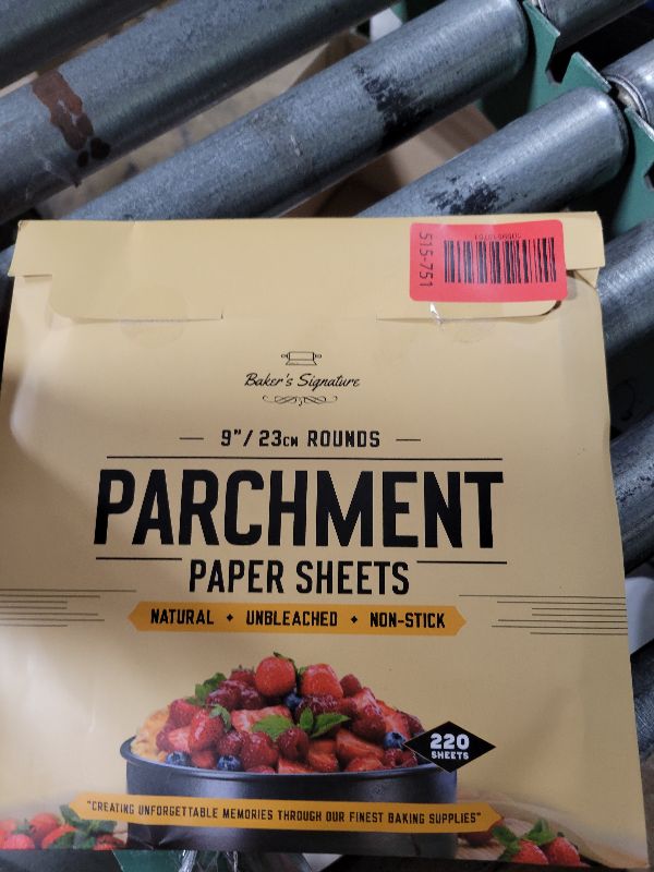 Photo 1 of [220 Liners] Heavy Duty 9 Inch Parchment Rounds Paper Baking Sheets | Precut Silicone Coated & Unbleached – Will Not Curl or Burn – Non-Toxic & Comes in Convenient Packaging