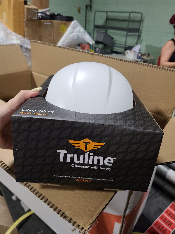 Photo 1 of  OSHA Hard Hats for Construction ANSI Approved Safety Helmet 6 pt. Ratchet Suspension Cascos De Construccion ANSI Z89.1-2014 Type I Class C Hardhats(T1 White)