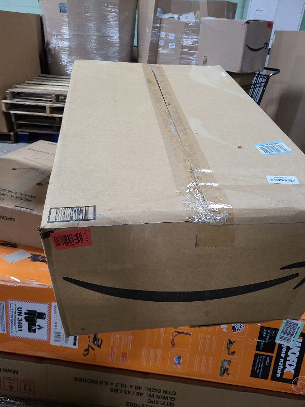 Photo 1 of FUL Hello Kitty Rolling Luggage, Hardshell Suitcase with Spinner Wheels, Pink, 29 Inch