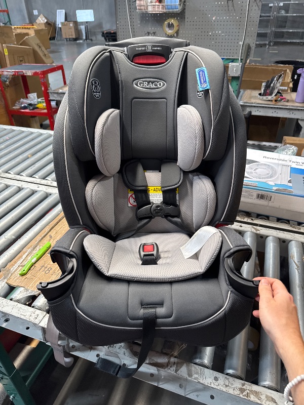 Photo 1 of (USED/FAIR) Graco Slimfit 3 in 1 Convertible Car Seat Slim & Comfy Design Saves Space in Your Back Seat, Redmond