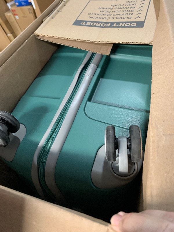 Photo 1 of ****HEAVILY USED****
Samsonite Freeform 28-Inch Large Luggage with Dual 360° Spinner Wheels - Checked Suitcase - TSA Lock, Airline-Approved - Lightweight Durable Polypropylene Expandable Hardshell - Sage Green