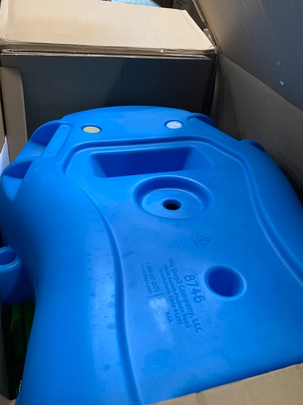 Photo 1 of Step2 Rain Showers Splash Pond Blue Plastic Water Table for Toddlers