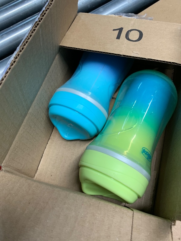 Photo 1 of (see images) Chicco Double-Wall Insulated Sippy Cup with Bite-Proof Rim Spout and Spill-Free Lid 9oz. | Top-Rack Dishwasher Safe | 