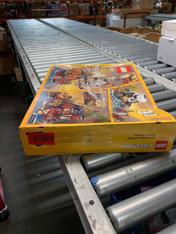 Photo 1 of (unknown if complete) LEGO Creator 3 in 1 Pirate Ship Building Set, Kids can Rebuild The Pirate Ship into an Inn or Skull Island, Features 4 Minifigures 