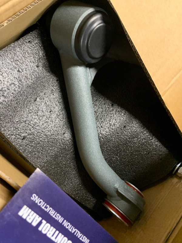 Photo 1 of (UNTESTED) 2-4" Lift Front Upper Control Arms for 1988-1998 Chevy GMC K1500 /1993-1994 Blazer /1995-1999 Tahoe /1988-1991 V1500 Suburban /1992-1999 K1500 Suburban & Yukon/1996-1998 Savana 1500, Wrinkle Gray