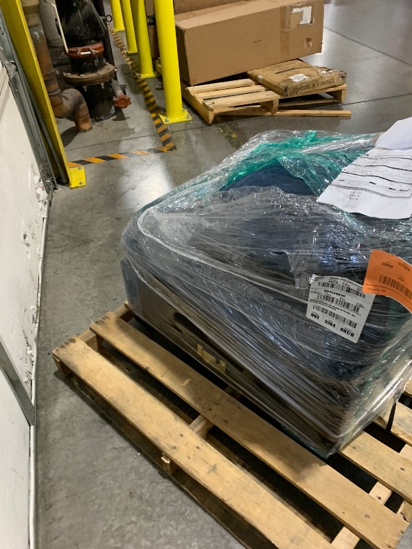 Photo 1 of ***PARTIAL SET SEE NOTES AND IMAGES***
U-Shaped Sofa Freely Transformable Modular Corner Couch with Two Ottomans, Suitable for Living Room, Home Theaters