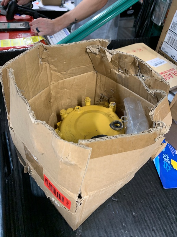 Photo 1 of ** YELLOW COLOR** 
4P3683 Water Pump (C&U Bearing) 9Y5250 For Caterpillar CAT 3116 3126 0R1015 0R3007 Chevy C60 C6500 T6500 T7500 Ford F650 F750 GMC B7 C7000 6.6L 7.2L