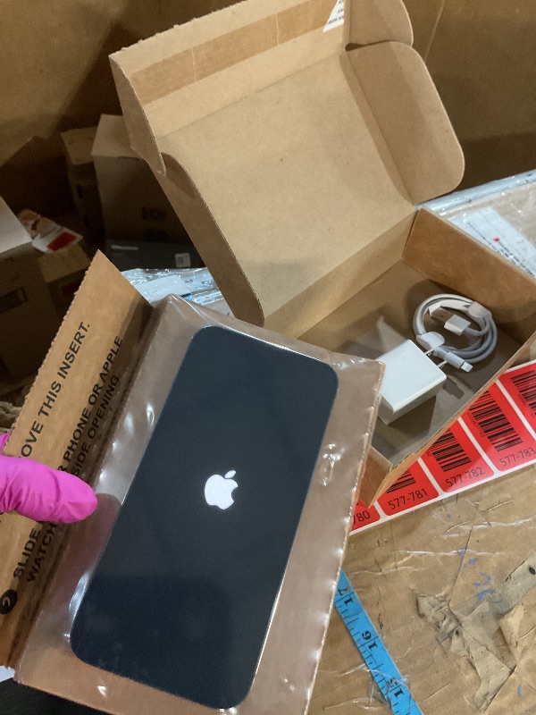 Photo 1 of ***ICLOUD LOCKED/PARTS ONLY***

Apple iPhone 13 Pro, 256GB, Graphite 