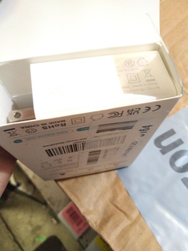 Photo 1 of [2-Pack] USB C Wall Charger,60W 5-Port PD Fast USB C Charging Block,2USB C+3USB A Multiport Plug,Type C Power Adapter Brick Cube for iPhone 17/16/15/14/13/12/Pro Max/XS,iPad,for Switch,Samsung,Ultra 2