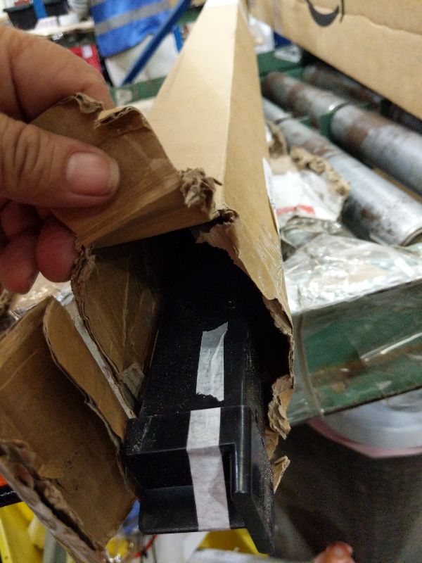 Photo 1 of 10-Outlet Heavy Duty Power Strip Surge Protector Metal Long Extension Cord 6-Foot, SGS Certified,Black(1000J)…