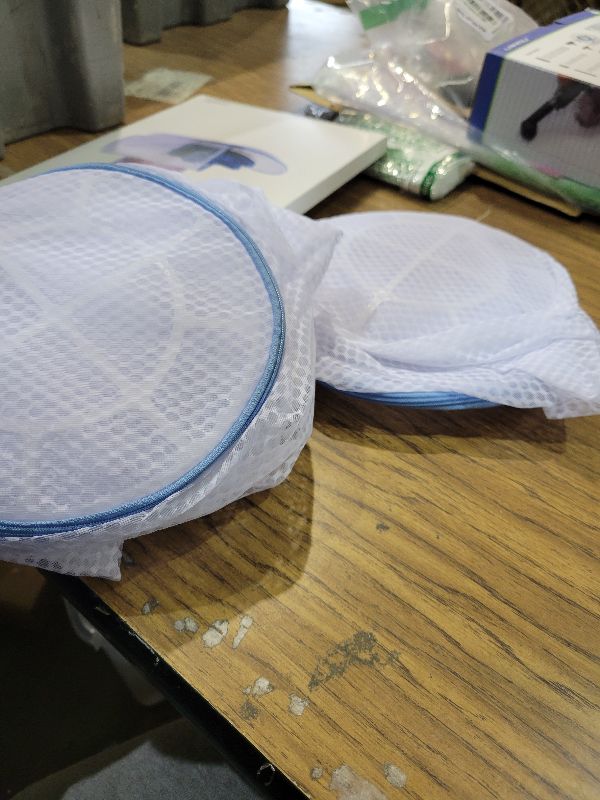 Photo 1 of 2 Pack Shoes Wash Bags,Shoe Washing Machine Bag,shoe laundry bag for washing machine?Honeycomb Mesh Laundry Bags with Zipper for Sneakers,Running Shoes,Sock,Bras,Delicates and Toys?14 in x 7.8 in?