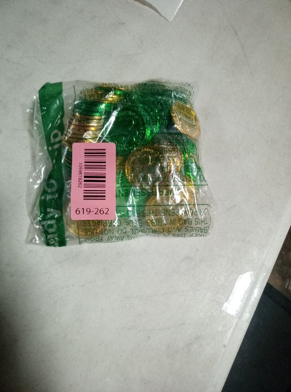 Photo 1 of 120 PCS St Patricks Day Decorations, 1.4 in Shamrock St Patricks Day Coins, Gold Green Lucky Coins Fake Coins Plastic Coins St Patricks Day Gold Coins, Shamrock Decoration St Patricks Day Party Favor