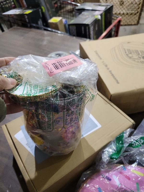 Photo 1 of 100+ Edible Dried Flowers for Cake Decoration – Food Grade Mixed Natural Colorful Chrysanthemum Flowers for Baking, Cocktails, Cupcakes, Drinks, DIY Crafts - No Additive