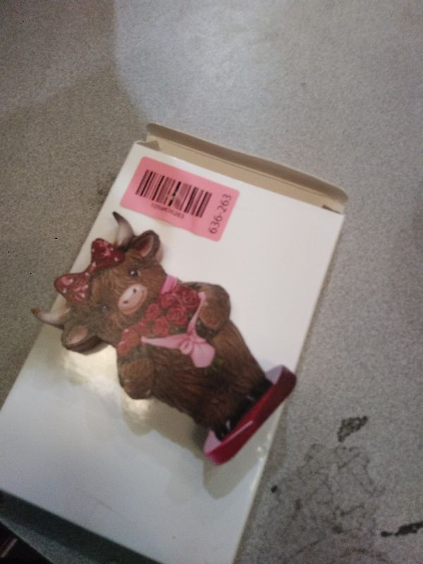 Photo 1 of 2 Pcs 4.7 Inch Valentines Highland Cow Figurines Decor for Home Desk Table Wooden Mini Highland Cow Gifts Statue Gnomes Highlands Cattle Small Animal Figurine for Valentine Home Office Decorations